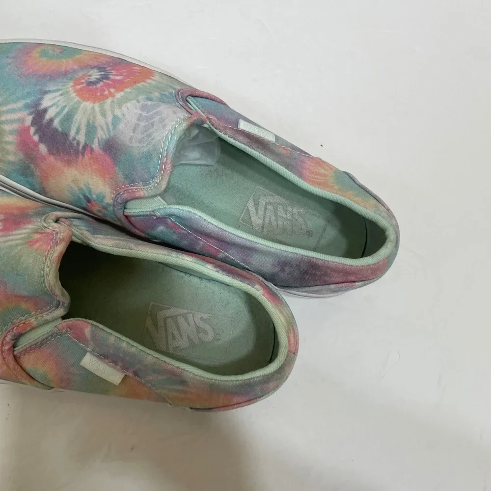 VANS ASHER SLIP‎ ON SNEAKERS IN TIE DYE